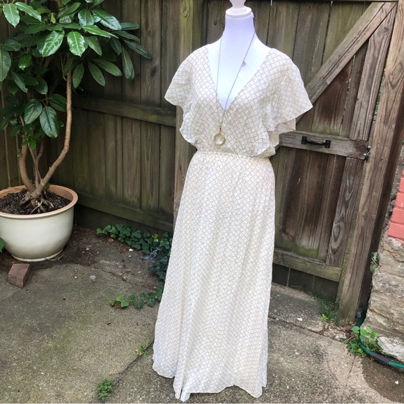 V Neck Maxi Cowgirl Freeflowing Floral Cotton Dress - Picture 4 of 13